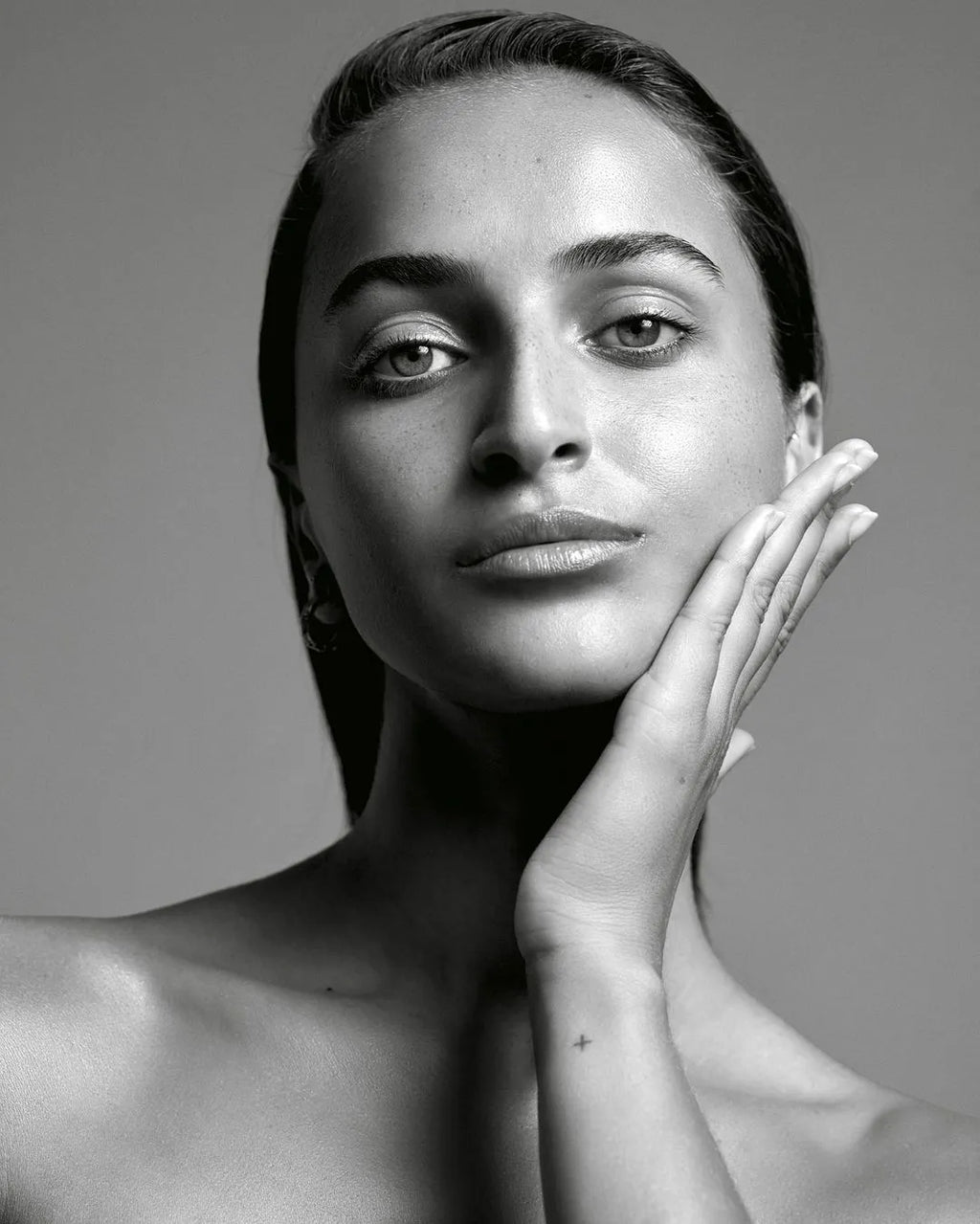 4 skincare mistakes to avoid at home, according to the dermatologists