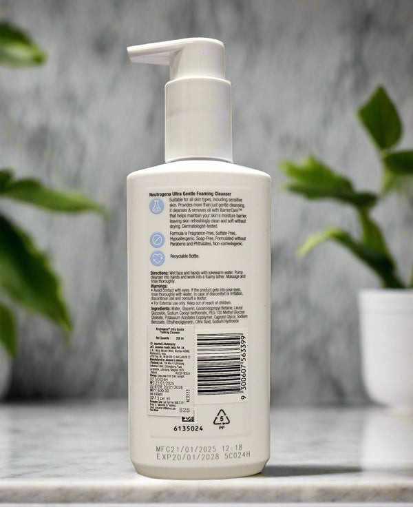 Neutrogena Ultra Gentle Foaming Face Cleanser - Oily & Sensitive Skin