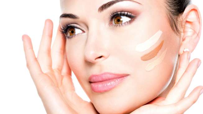 Sudah Pakai Makeup dengan SPF, Masih Perlukah Tabir Surya?