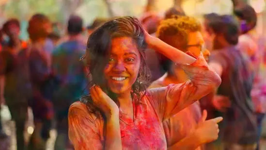 Holi 2023: Pre and post-skincare hacks you need to follow for Rango wali Holi