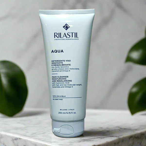 Rilastil Aqua Moisturizing And Rebalancing Face Cleanser