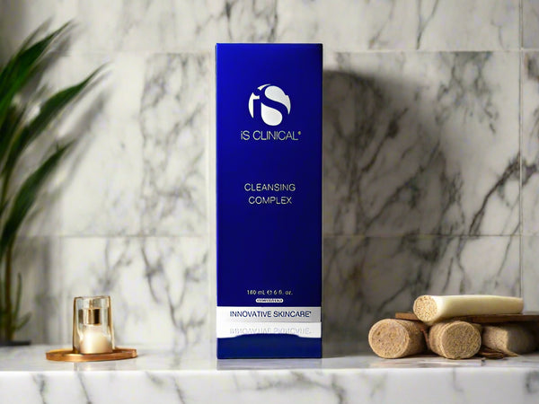 iS Clinical Cleansing Complex